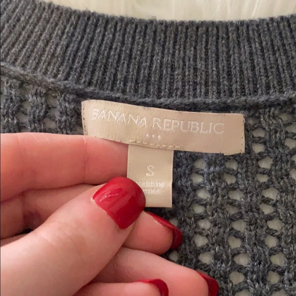 Banana Republic scoop neck gray sweater size small knit